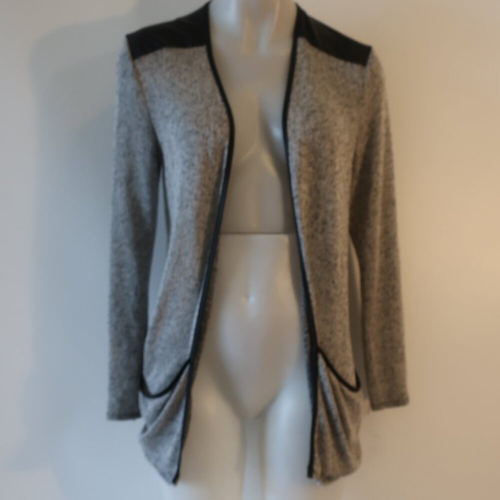 Womens Soprano Gray, Black Faux Leather Trim Lightweight Open Cardigan Sweater M